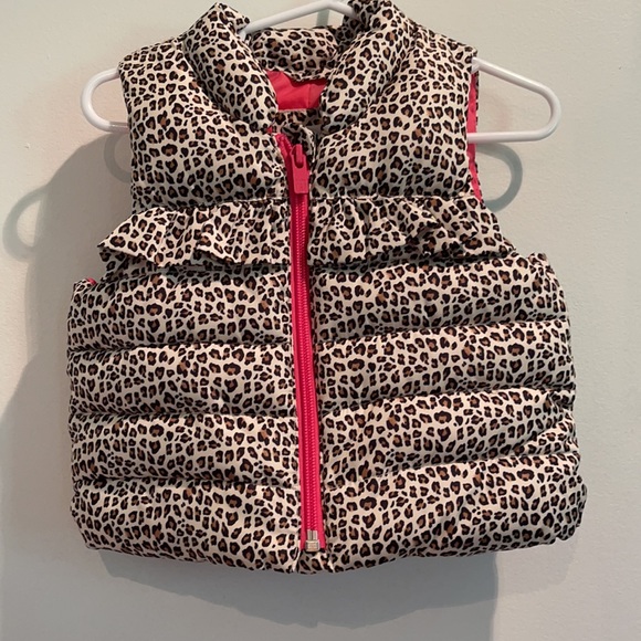 Baby Leopard Puffer Vest - Picture 4 of 5
